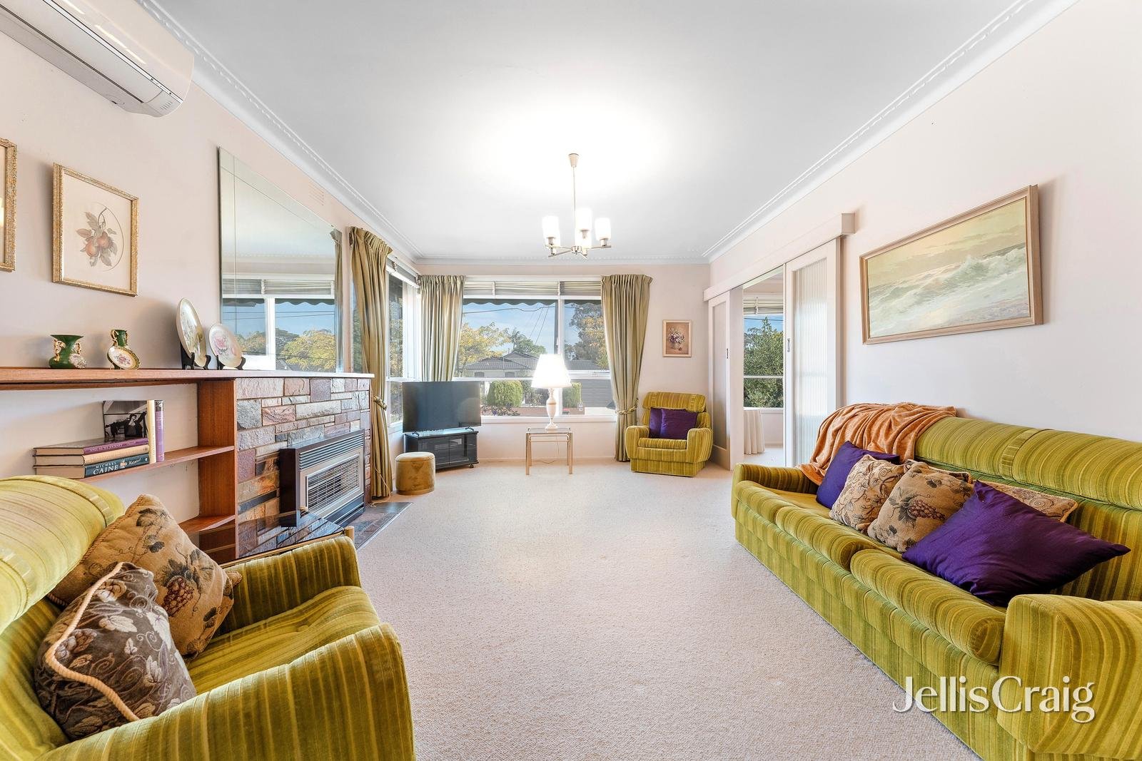 69 Benwerrin Drive, Burwood&nbsp;East image 3