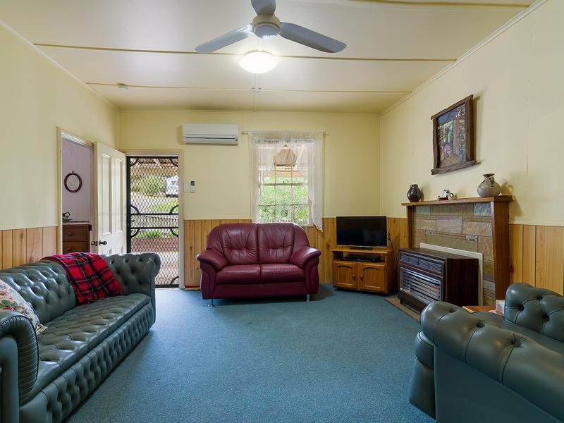 69 Doveton Street, Castlemaine image 4