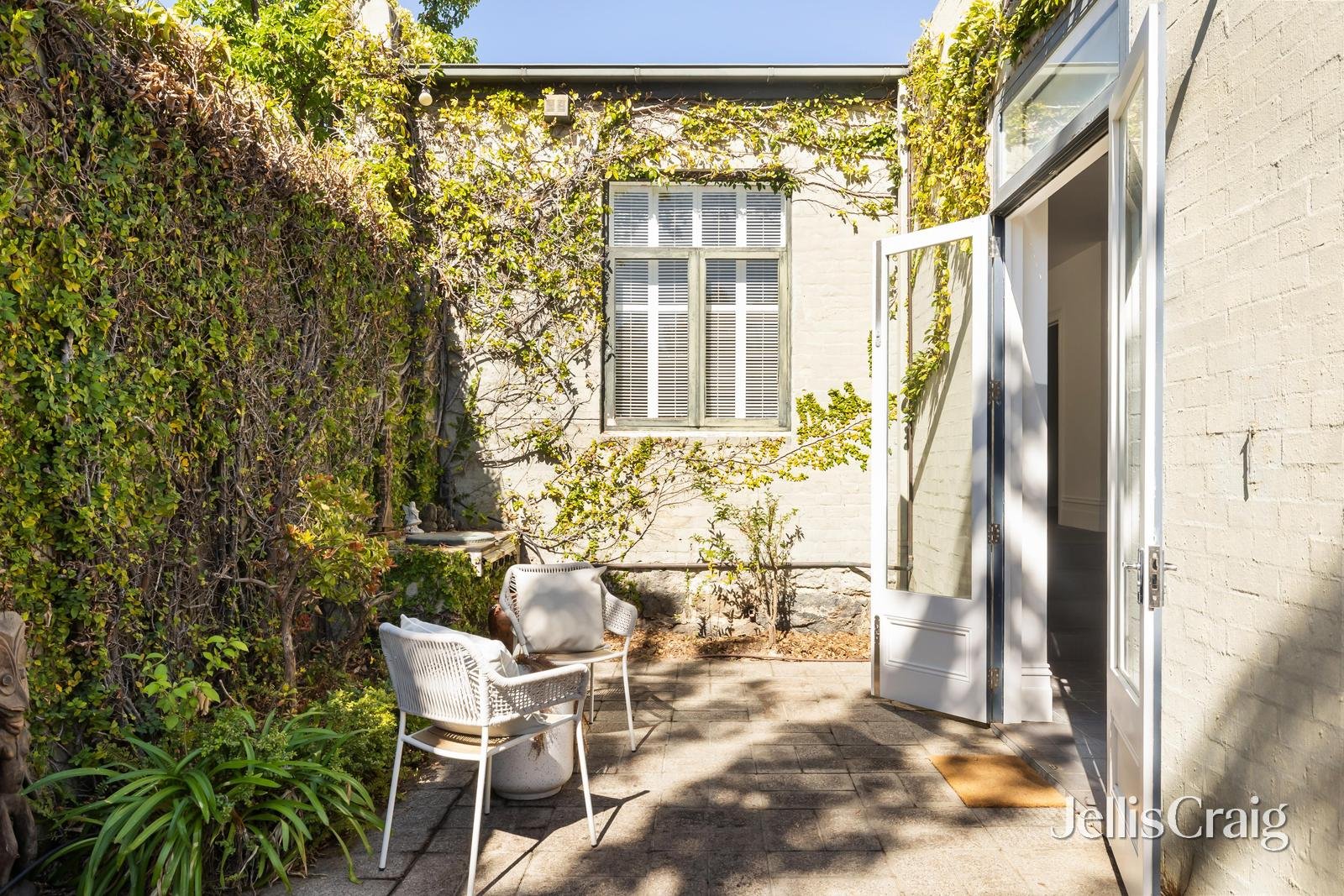 69 Fairbairn Road, Toorak image 12