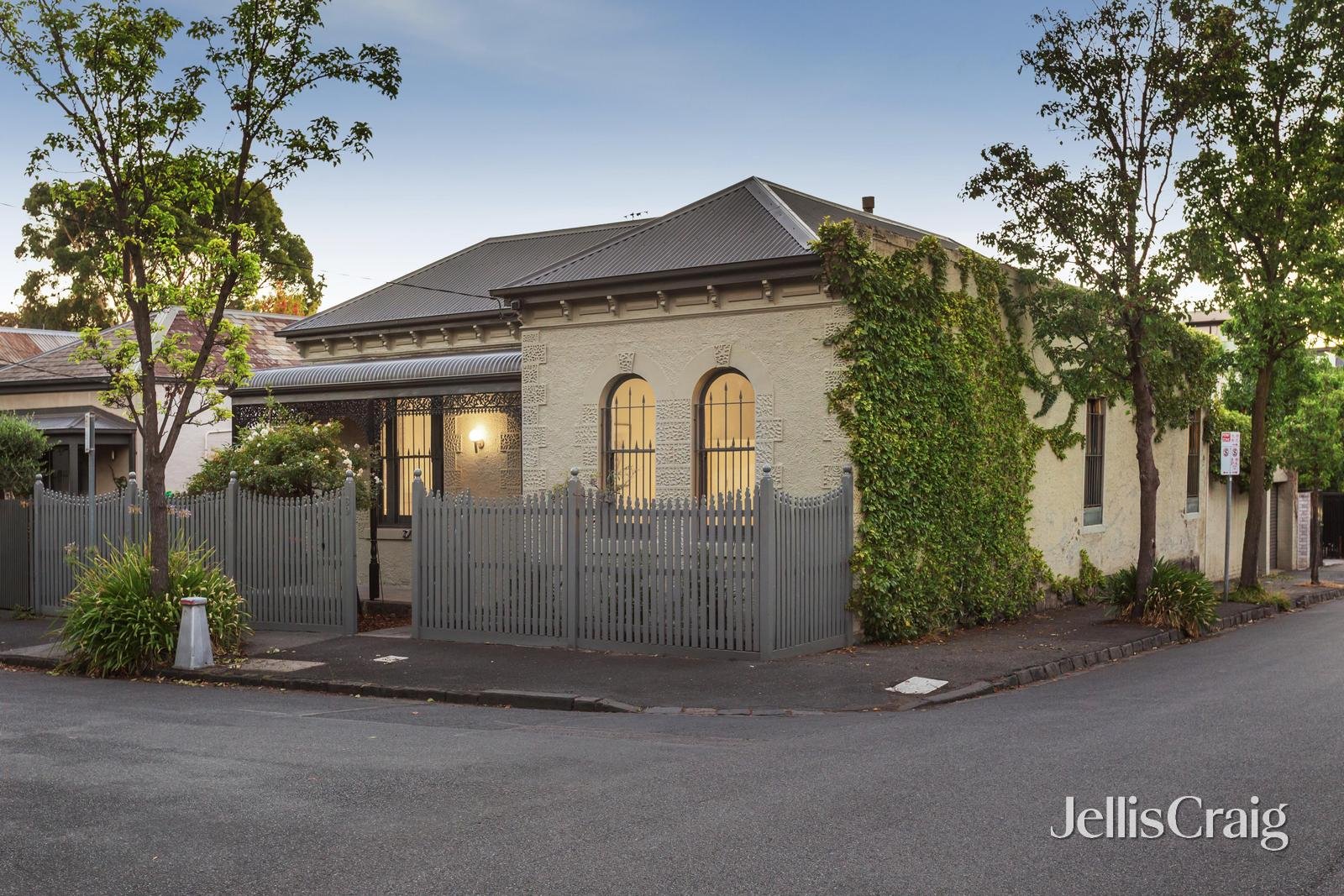 69 Fairbairn Road, Toorak image 13