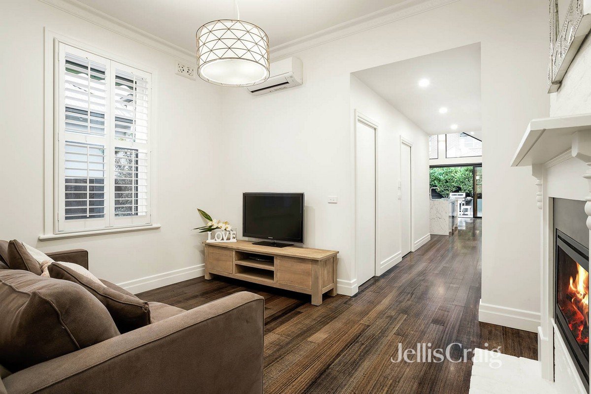 69 Fletcher St, Hawthorn&nbsp;East image 2