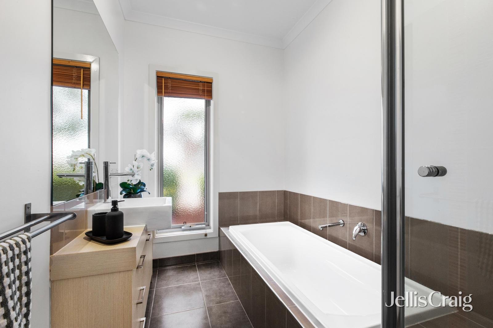 69 Greig Drive, Mernda image 7