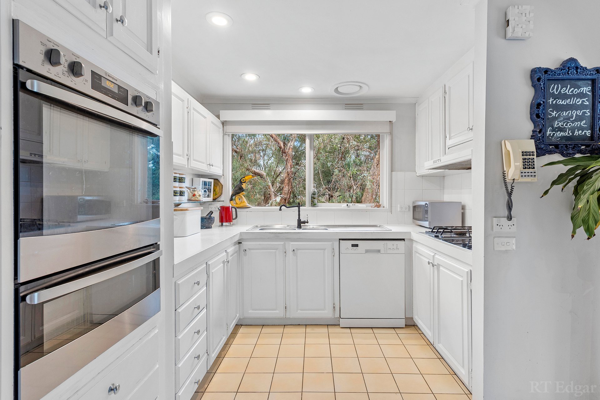 Property Gallery Thumbnail 3