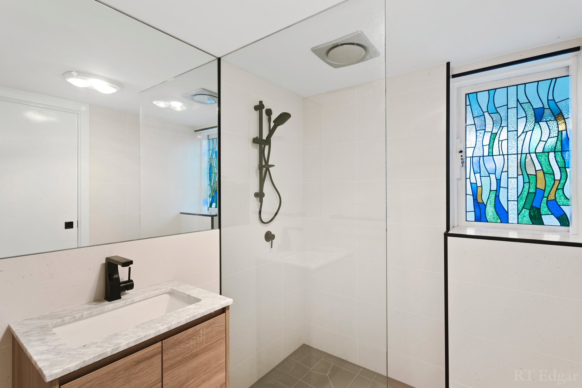 Property Gallery Thumbnail 9