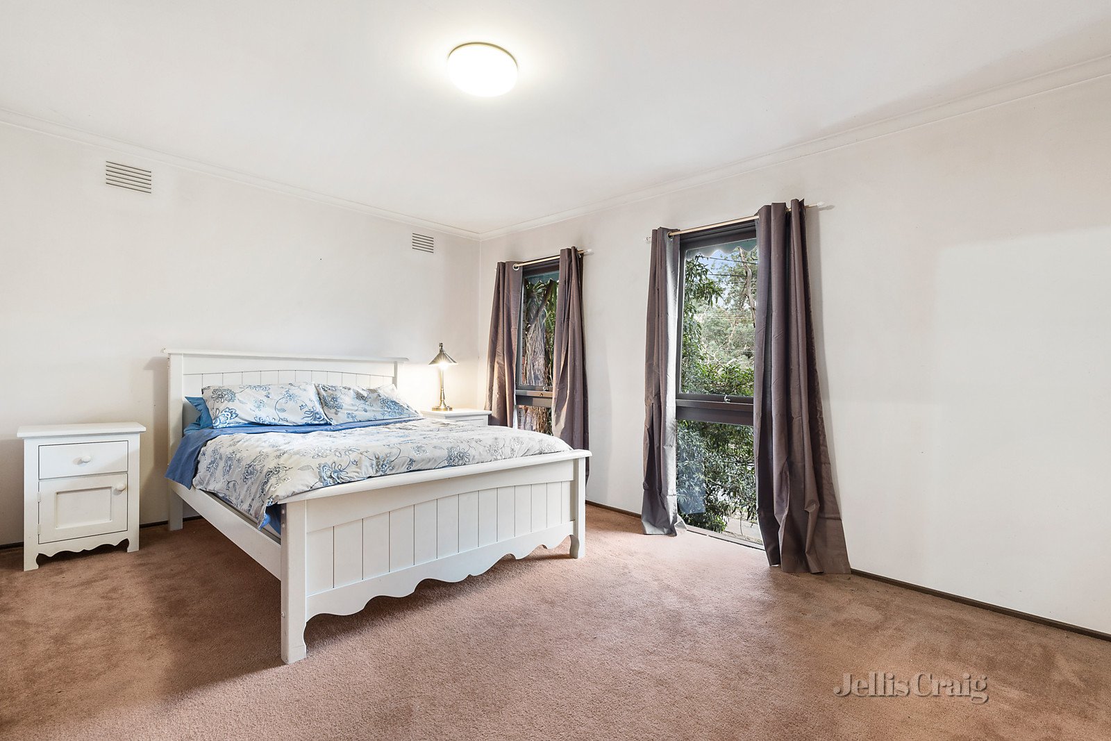 69 Karingal Drive, Briar Hill image 6