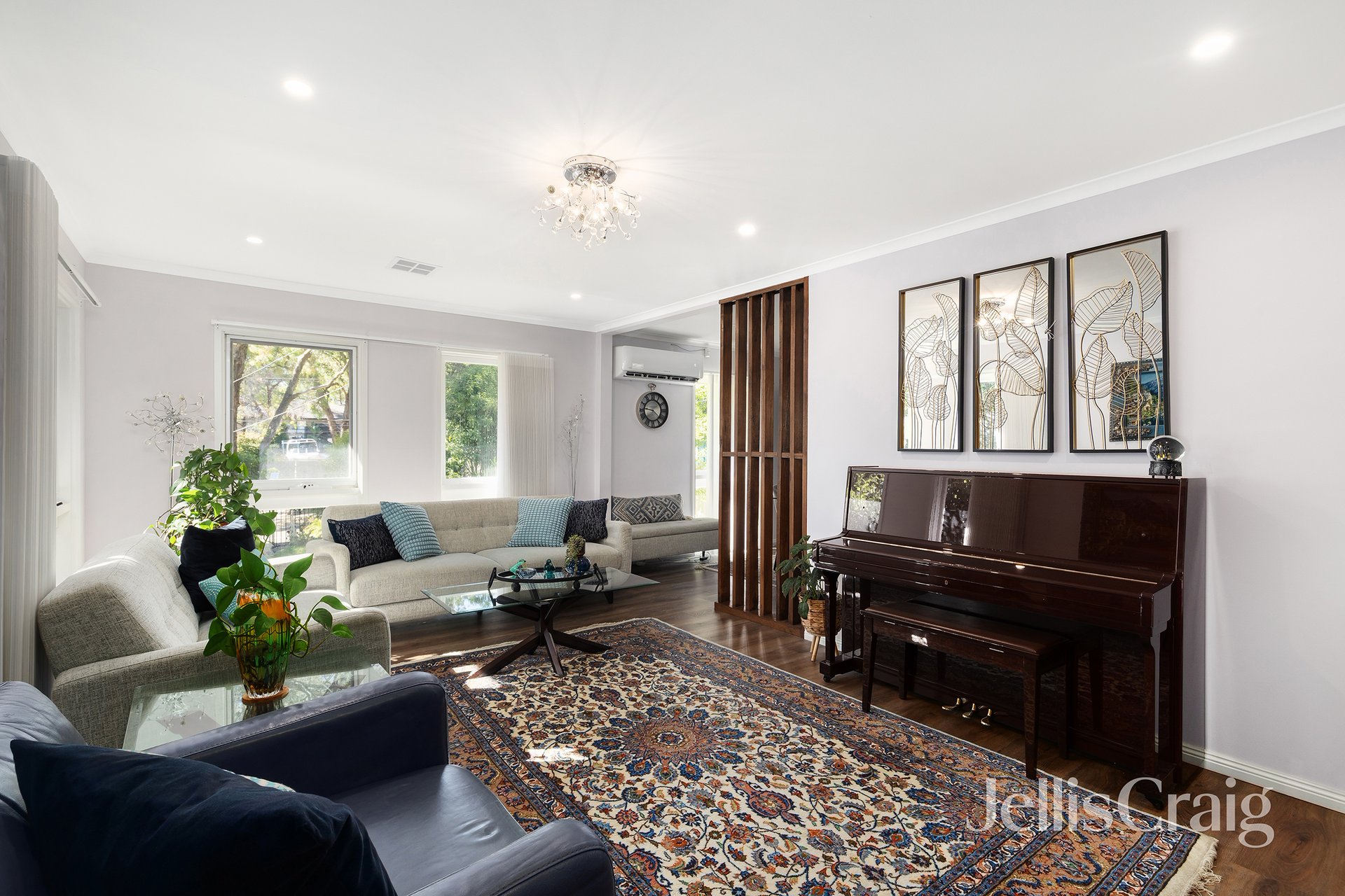 69 Karingal Drive, Briar&nbsp;Hill image 2