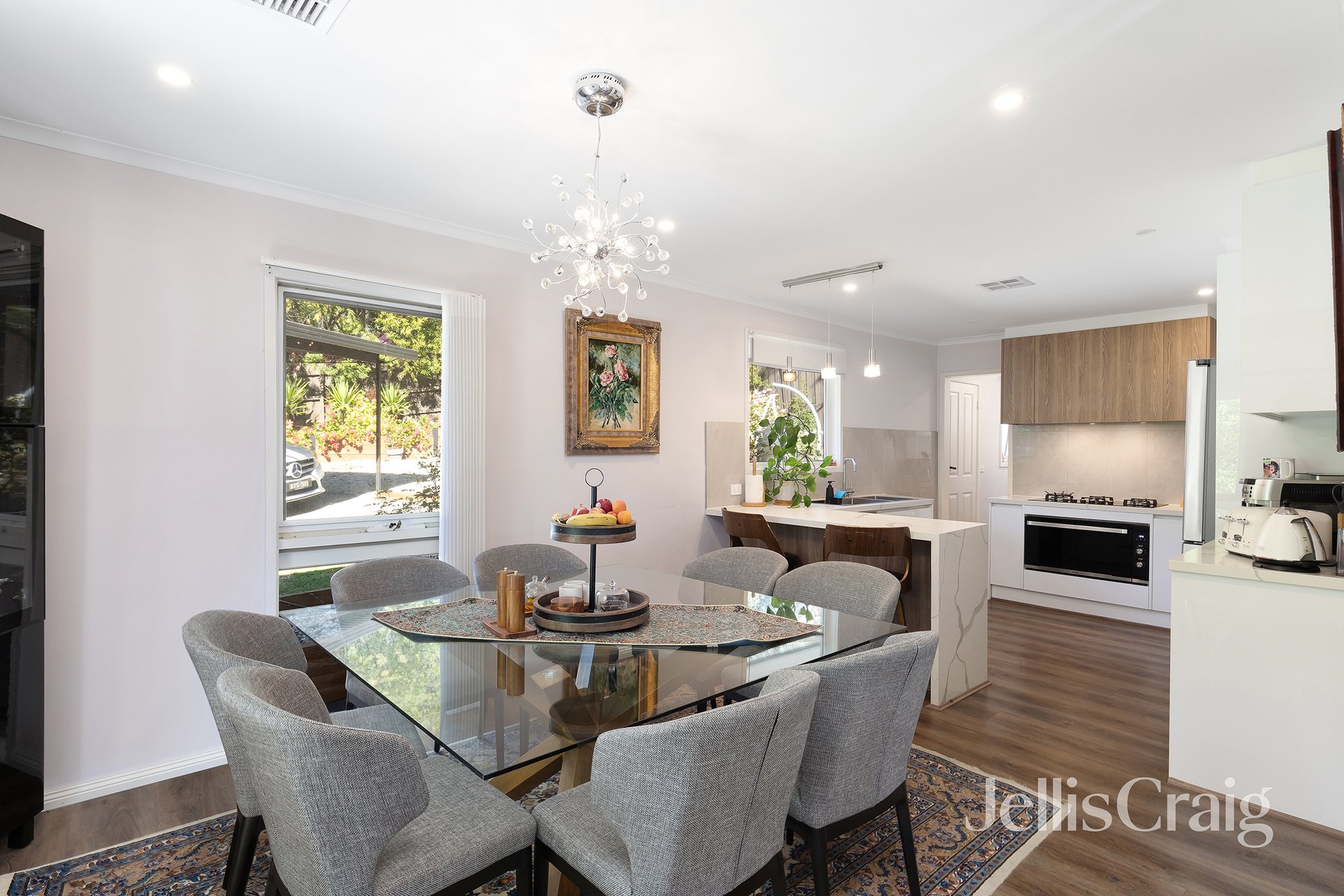 69 Karingal Drive, Briar&nbsp;Hill image 3