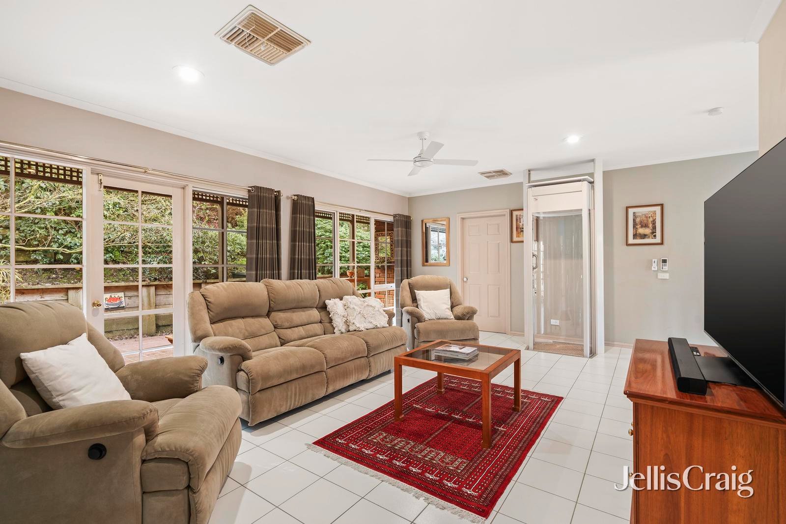 69 Kubis Drive, Ringwood&nbsp;North image 3