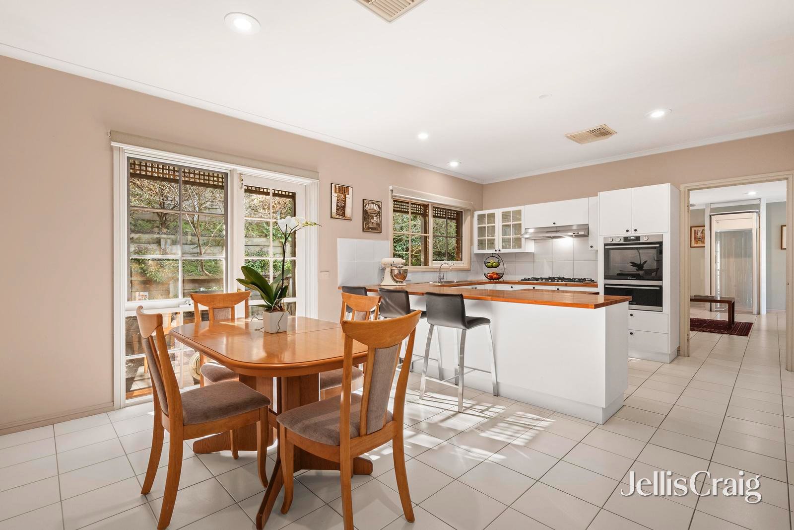 69 Kubis Drive, Ringwood&nbsp;North image 4