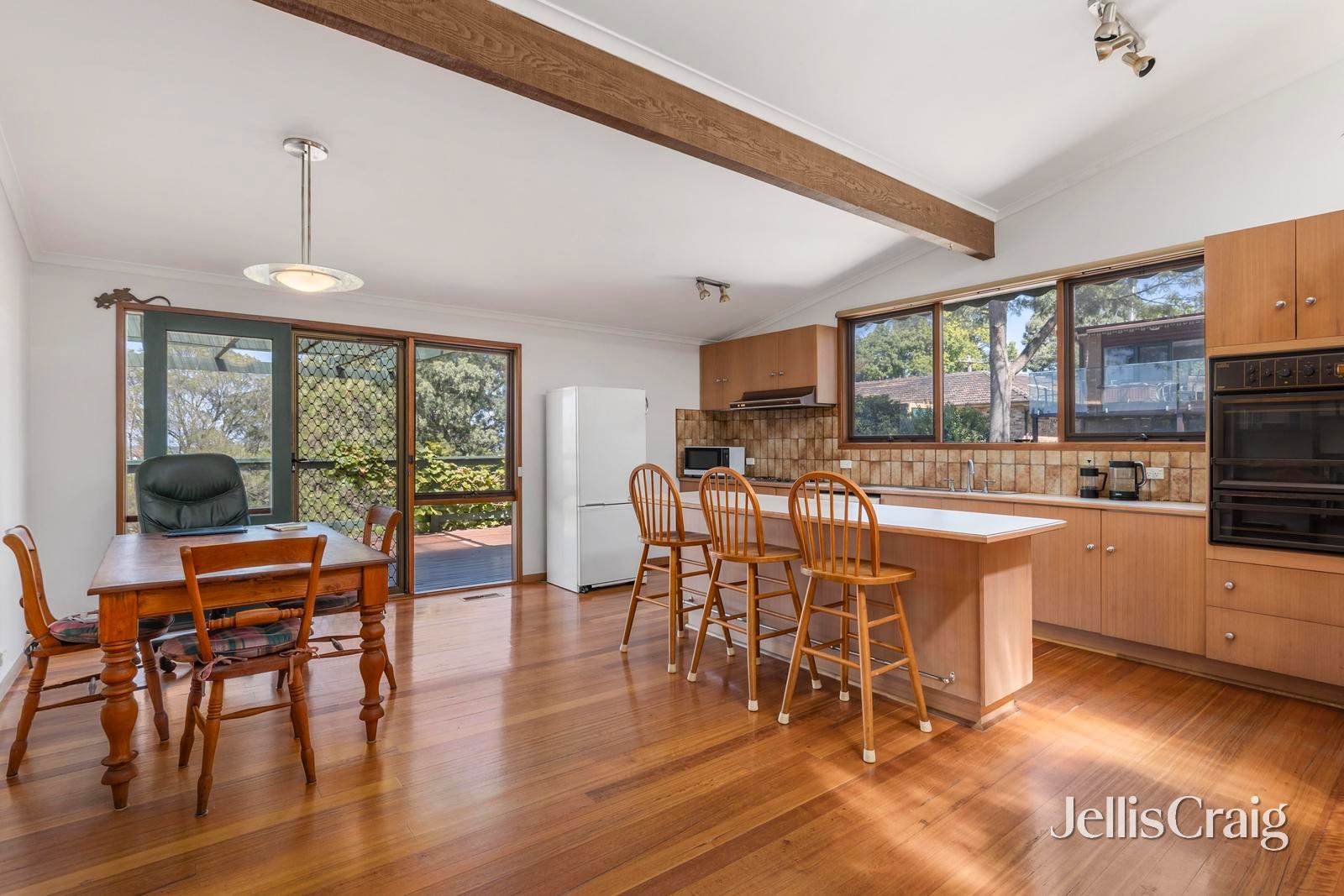 69 Loughnan Road, Ringwood image 5