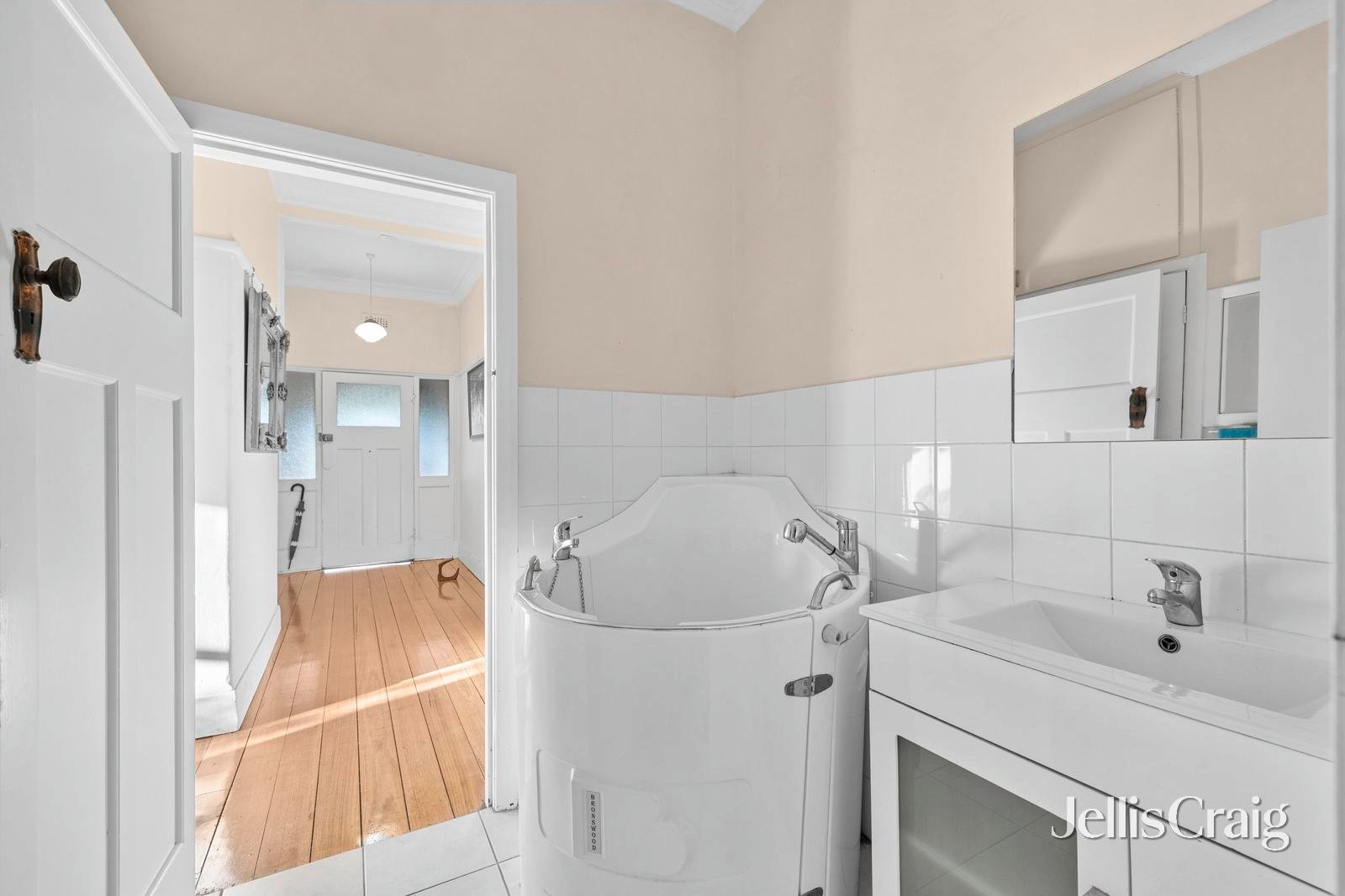 69 Lyttleton Street, Castlemaine image 9