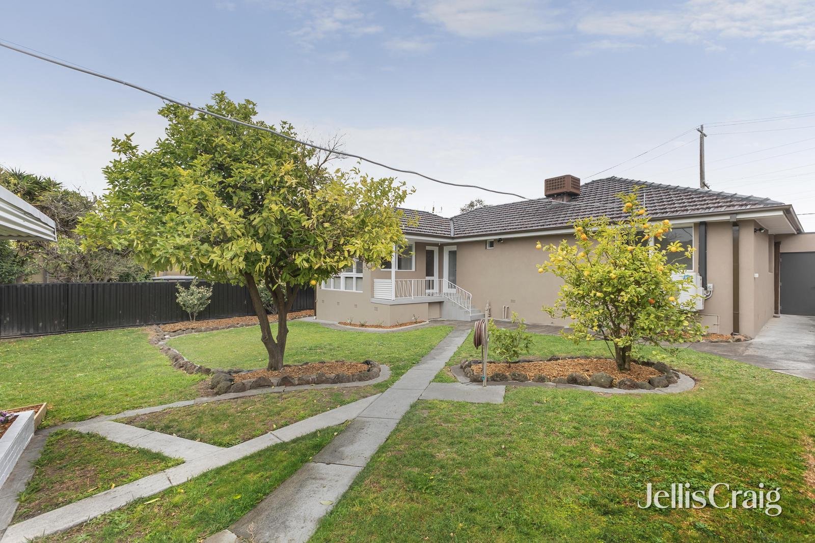 69 Mayfield Drive, Mount Waverley image 10