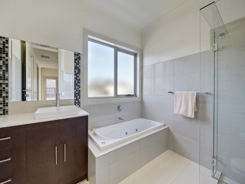 69 Monash Avenue, Balwyn image 8