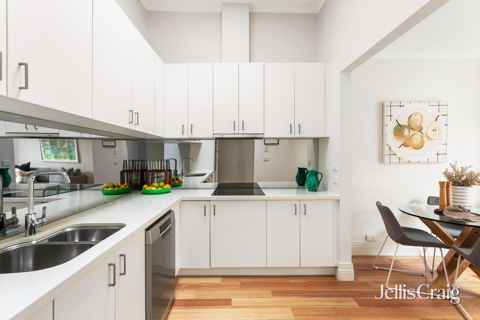 69 Moore Street, South&nbsp;Yarra image 3