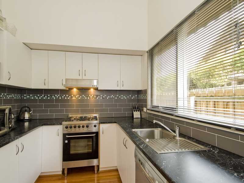69 Mt Pleasant Road, Highton image 2