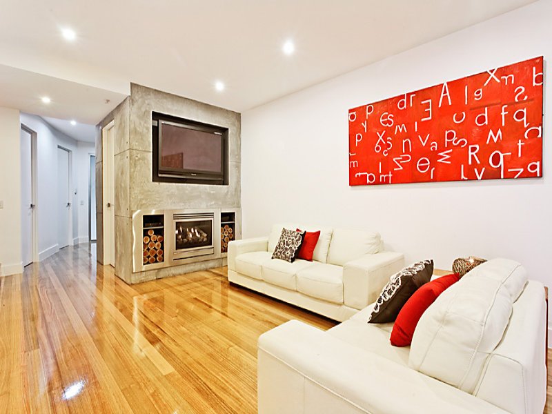 69 Nelson Place, Williamstown image 3