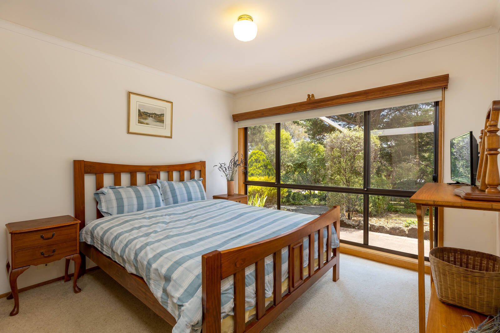 Property Gallery Thumbnail 8