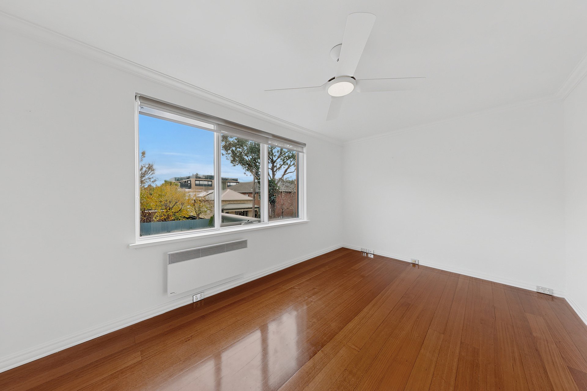 6/9 Robert Street, Elwood image 6