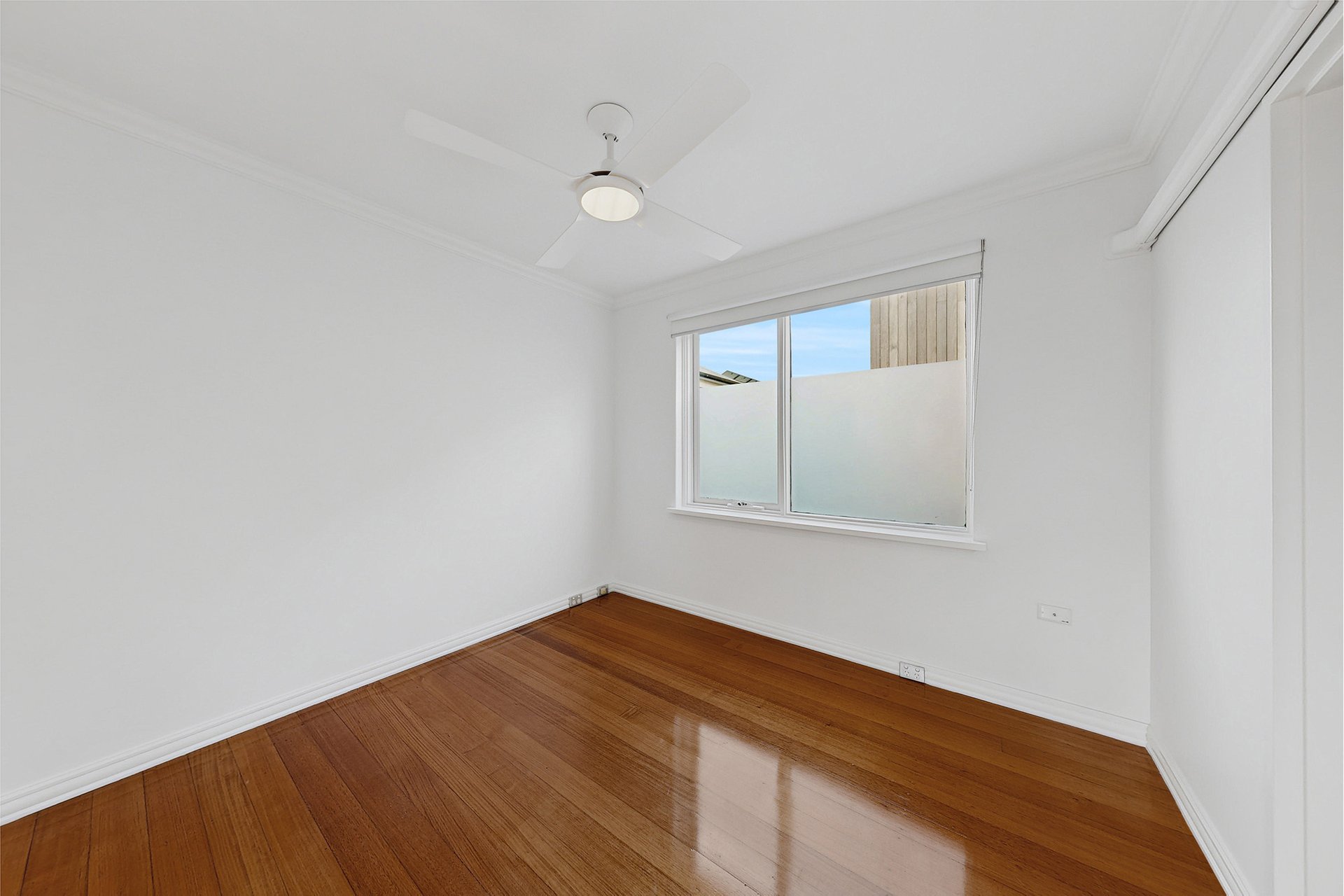 6/9 Robert Street, Elwood image 8