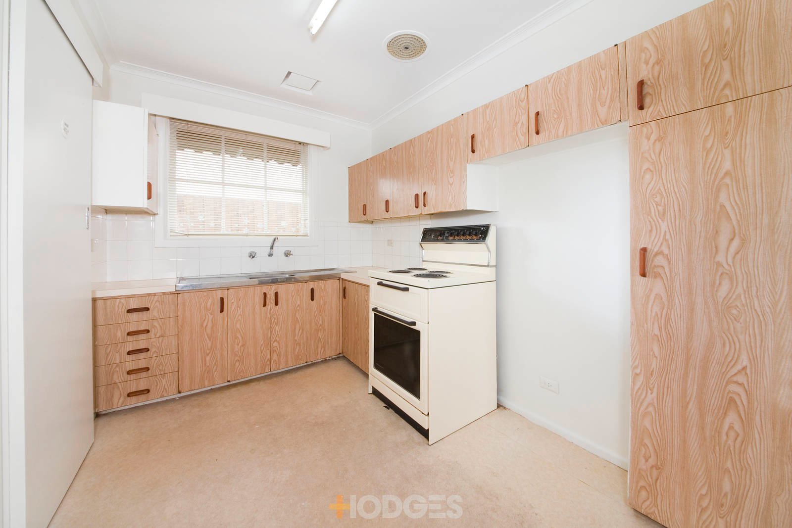 6 / 9 Stawell Street Mentone
