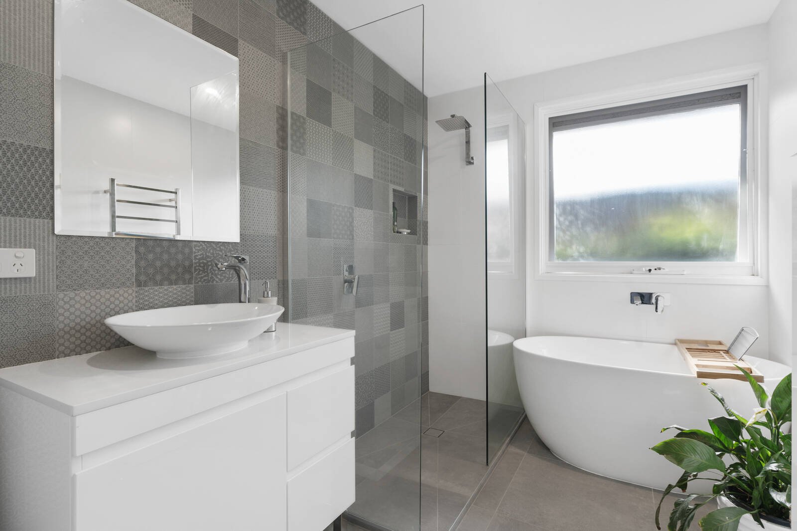 Property Gallery Thumbnail 6