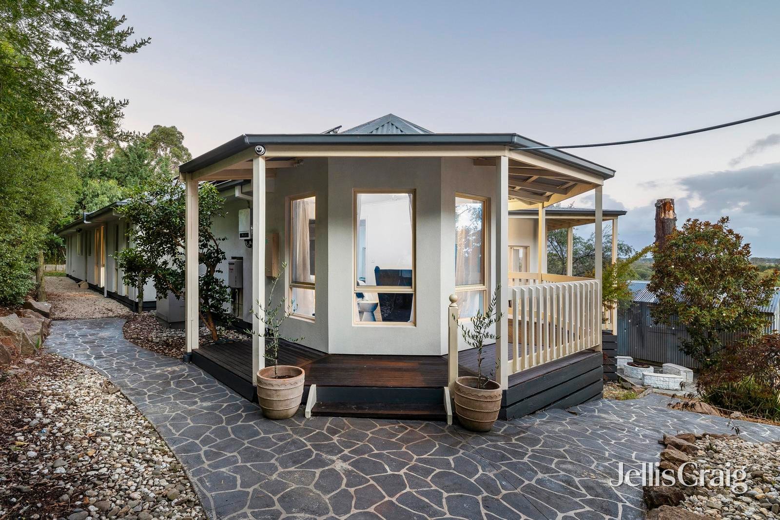 69 Two Bays Road, Mount&nbsp;Eliza image 3