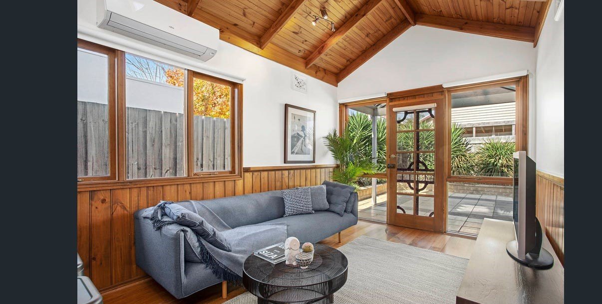 Property Gallery Thumbnail 8