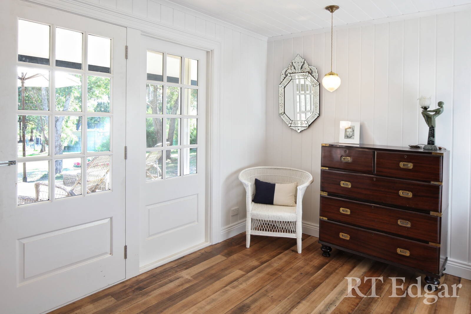 Property Gallery Thumbnail 14