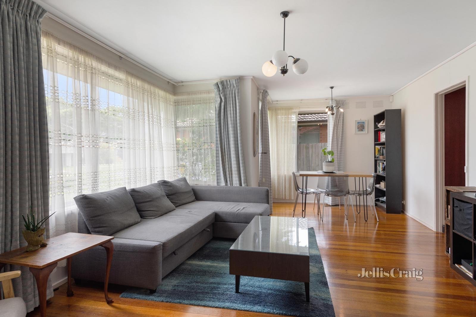 69 Winmalee Drive, Glen&nbsp;Waverley image 1