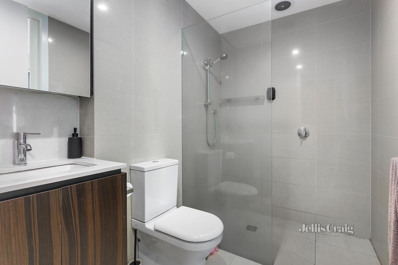 6/90 Comer Street, Brighton East image 7
