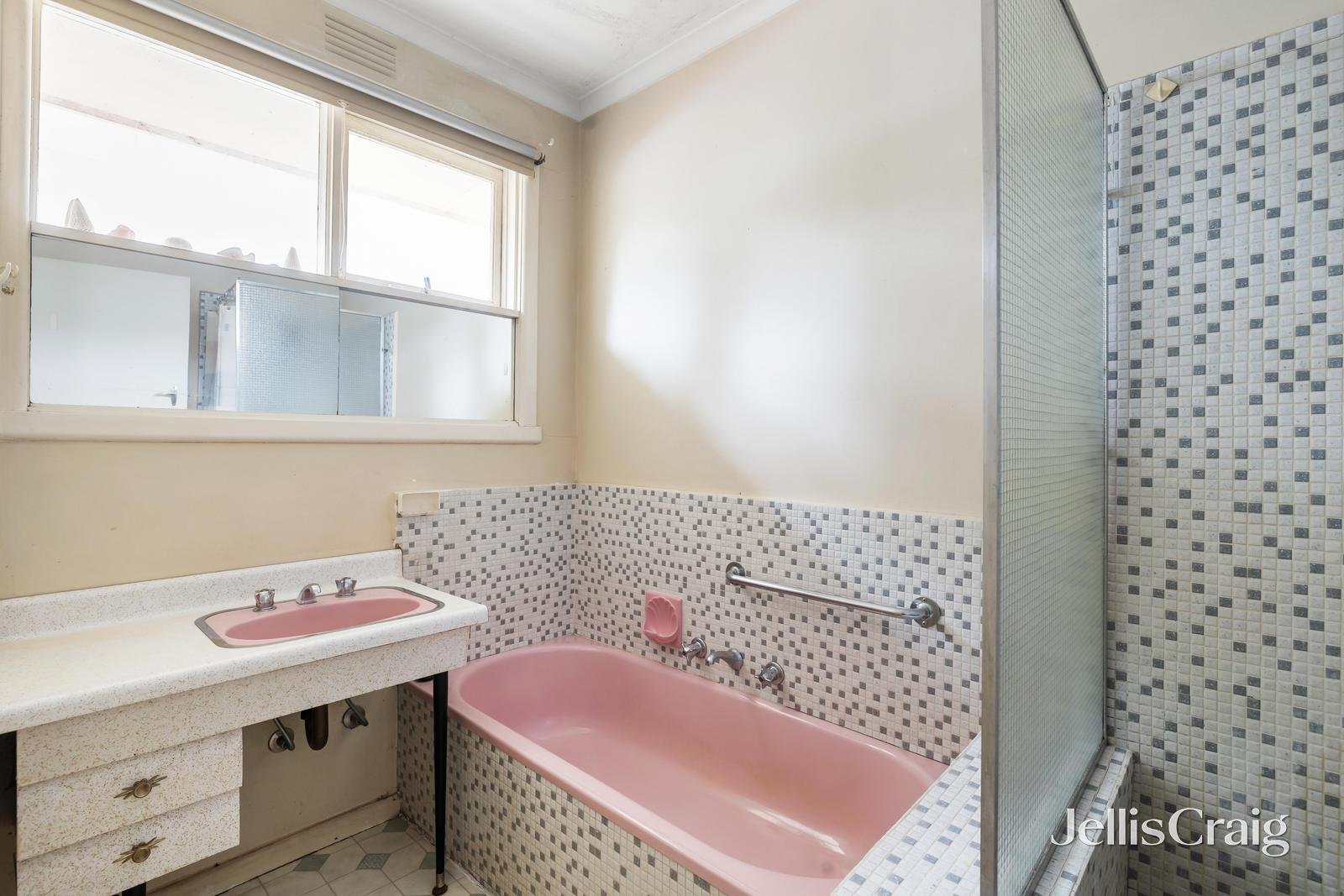 6/92 Union Road, Surrey Hills image 6