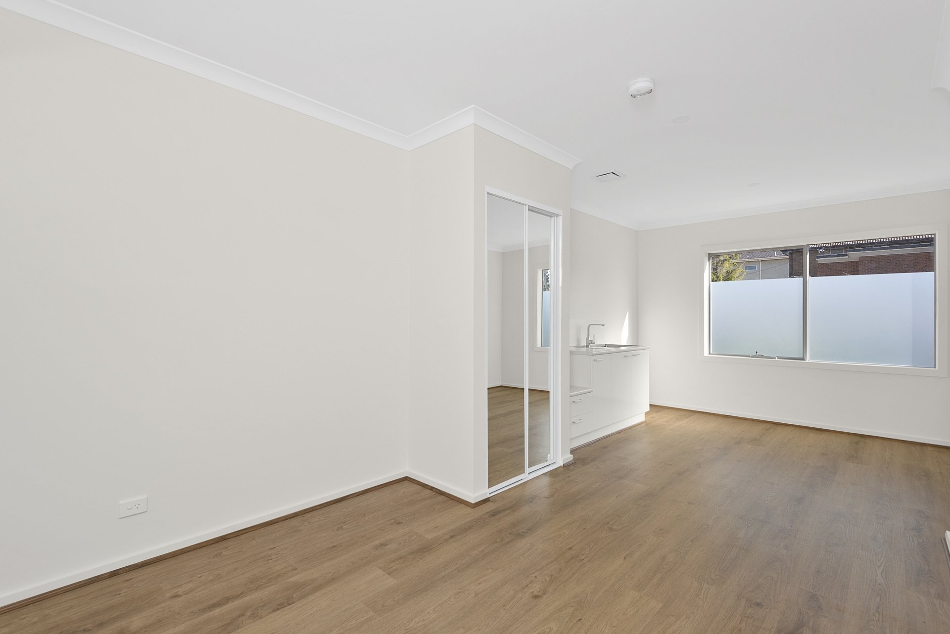 6 / 93 McMahons Road FRANKSTON
