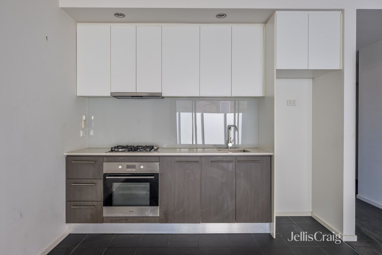 6/94 Union Street, Northcote image 3