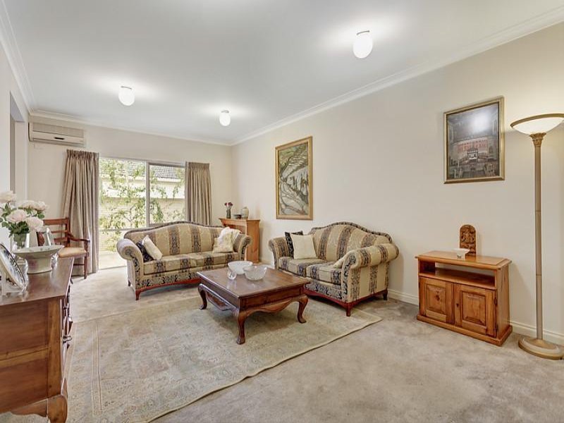 6/946 Burke Road, Balwyn image 2