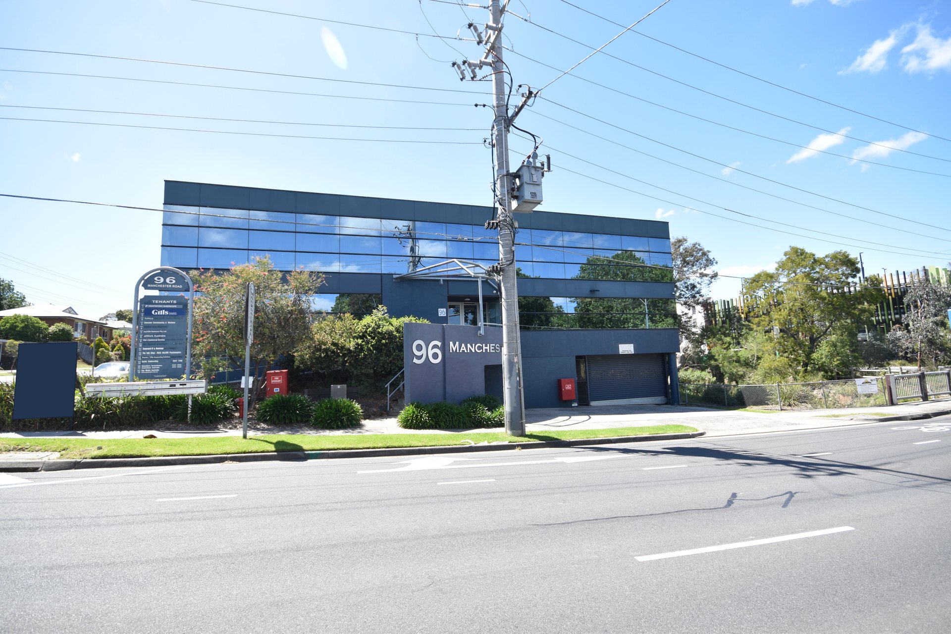 6/96 Manchester Road, Mooroolbark image 1