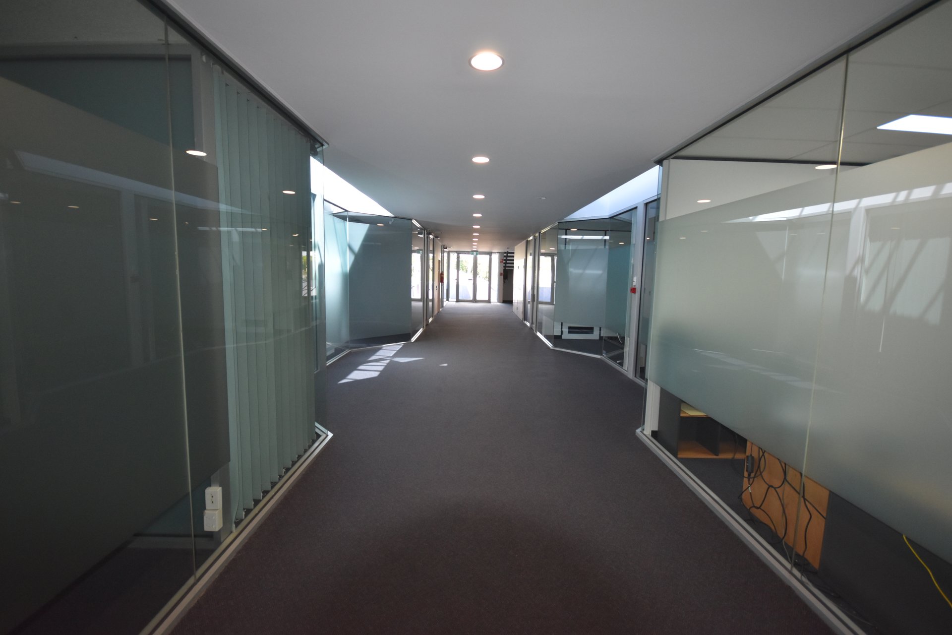 6/96 Manchester Road, Mooroolbark image 4