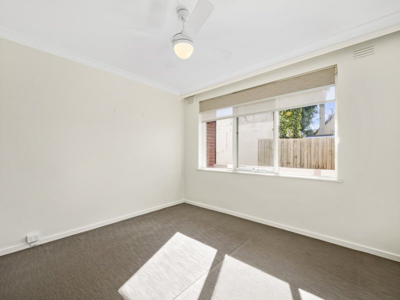 6/97 Cowper Street, Footscray image 5