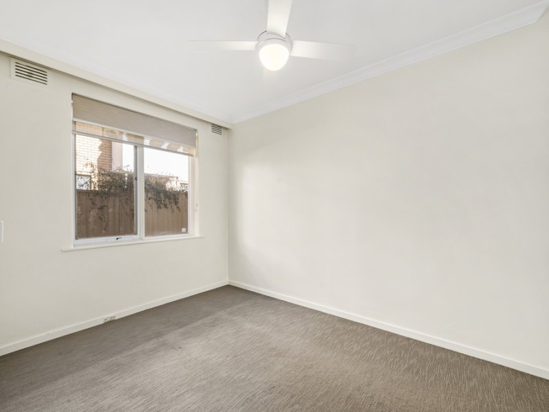 6/97 Cowper Street, Footscray image 6