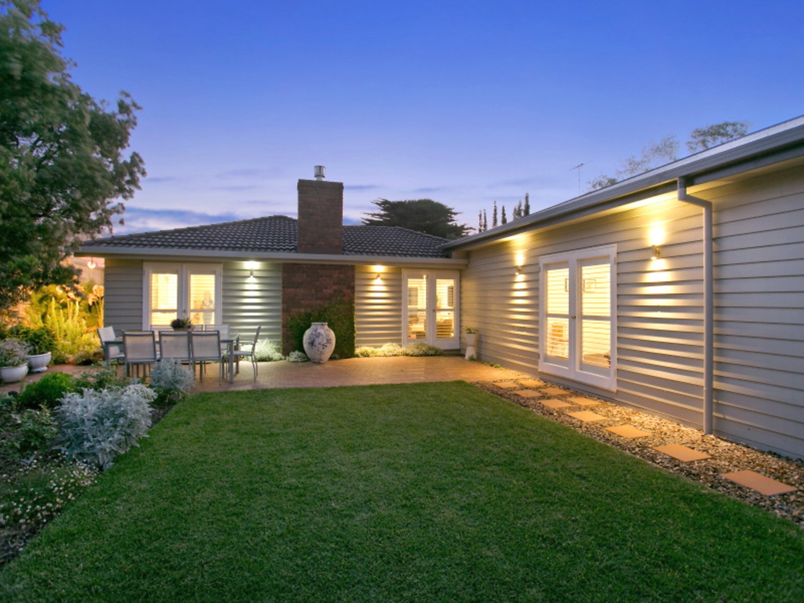 697 Melbourne Road, Sorrento image 2