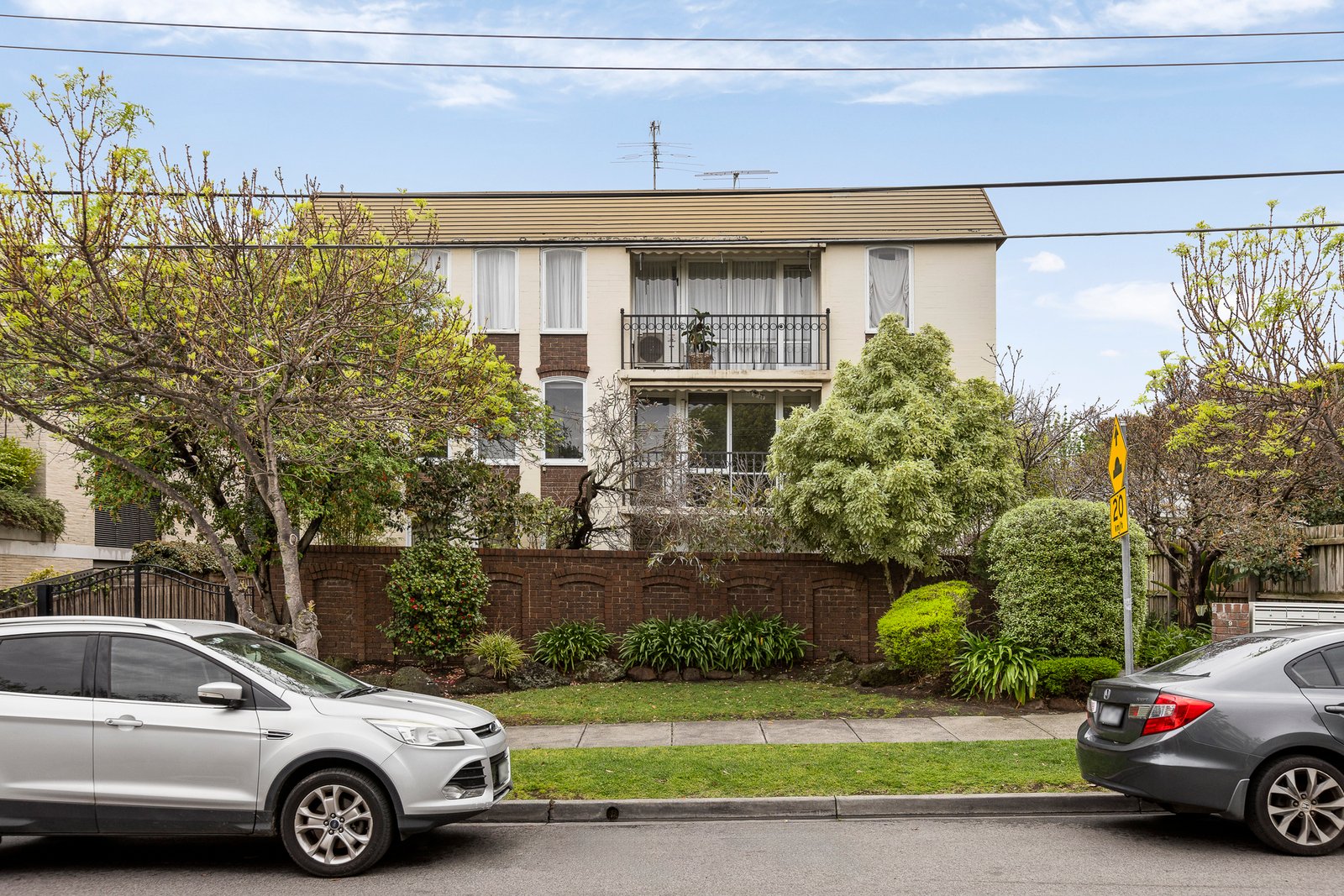 6/99 Mathoura Road