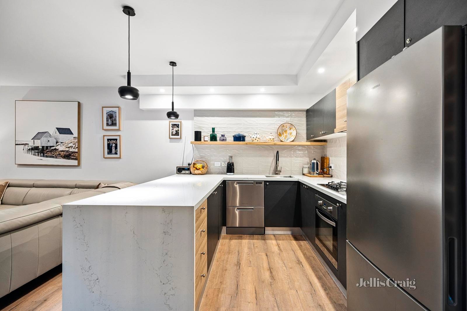 69A Hampden Street, Mornington image 6
