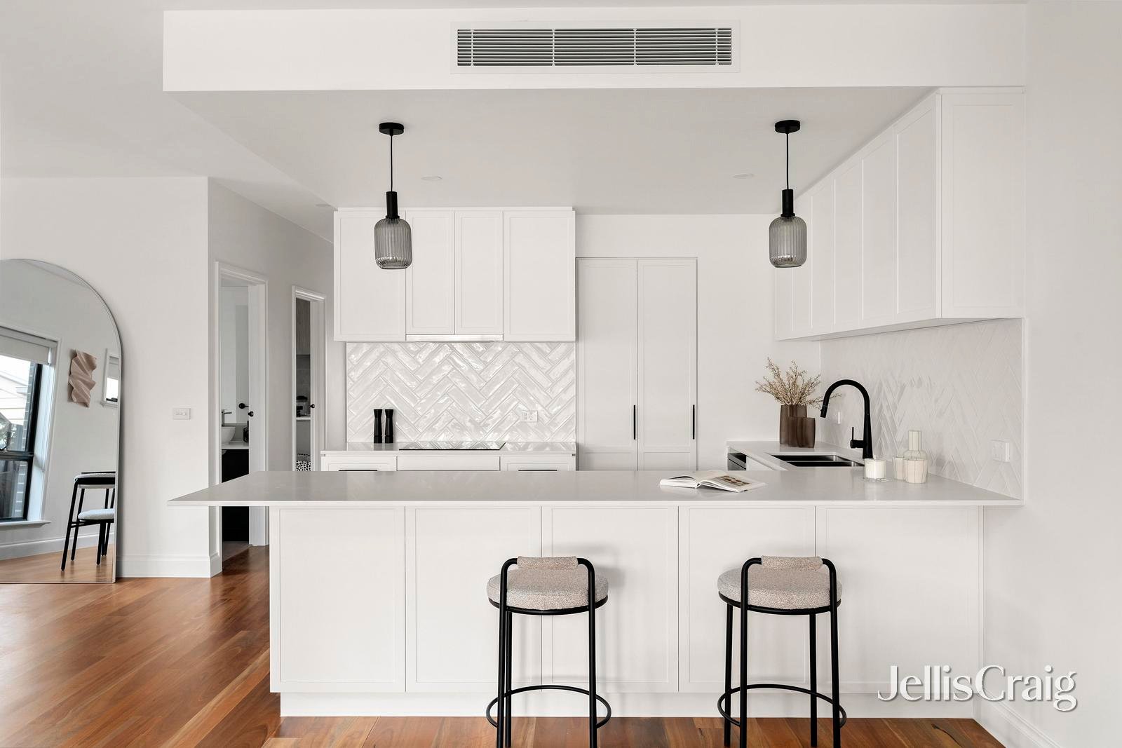 6A Bryan Court, Pascoe Vale image 5