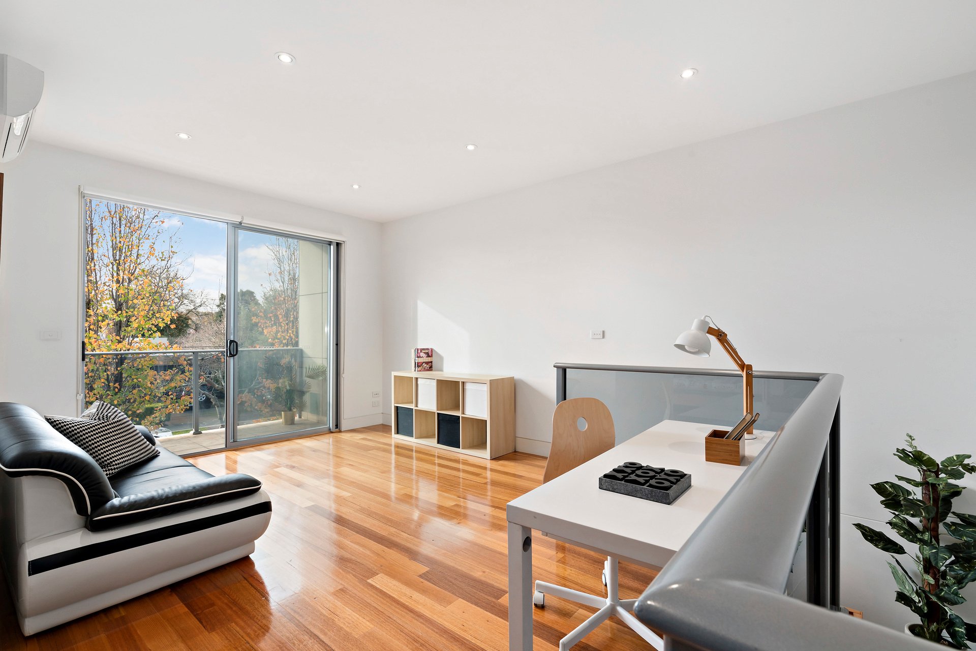 Property Gallery Thumbnail 4