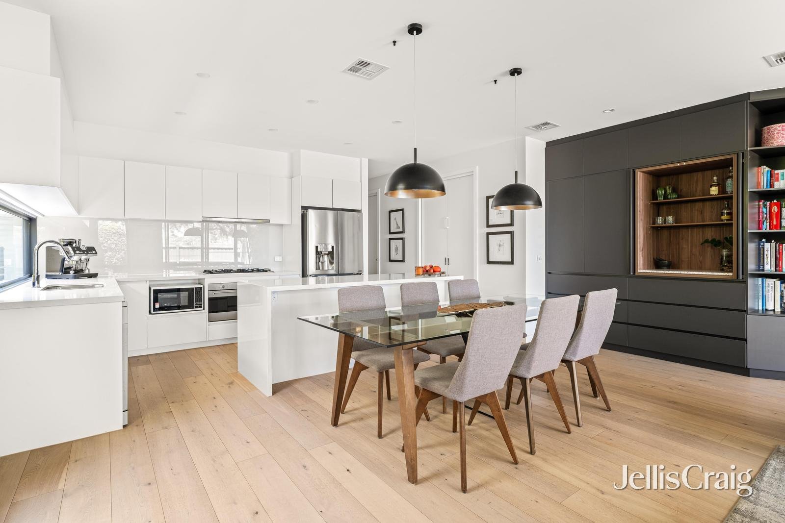 6A Cooma Street, Moorabbin image 3