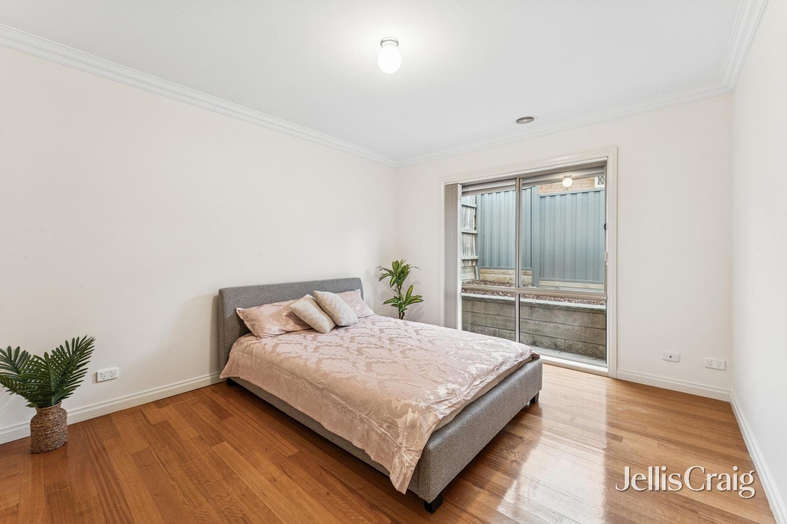 6A Curnola Avenue, Doncaster image 9