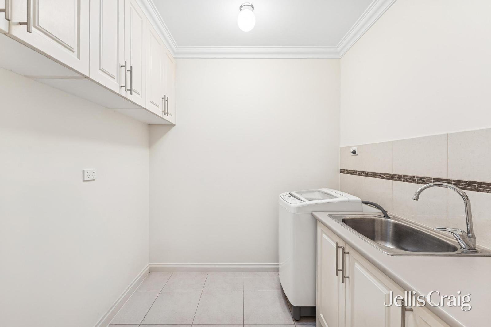 6A Curnola Avenue, Doncaster image 13