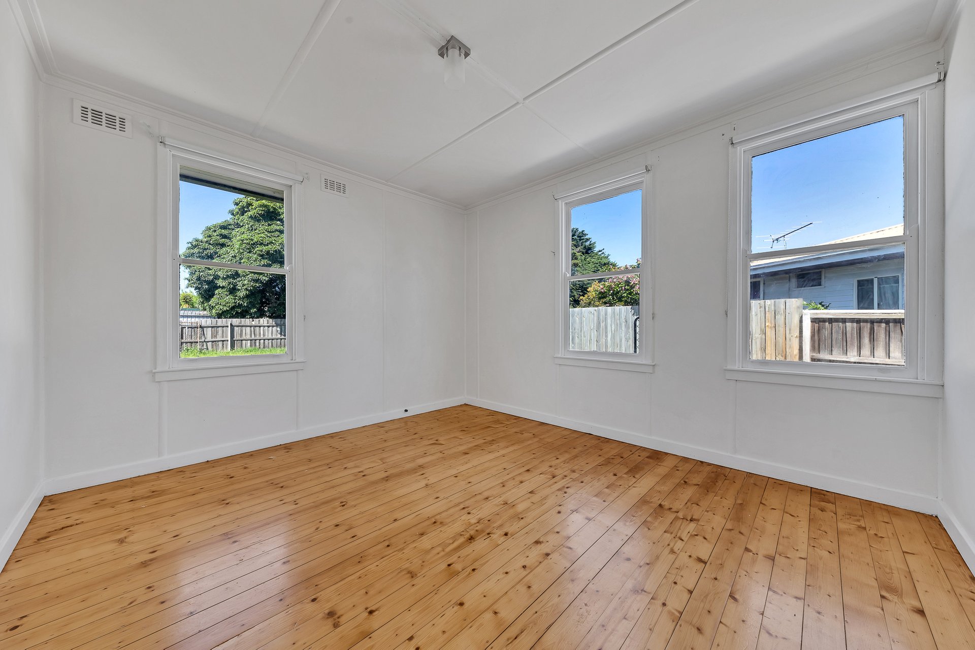 6A Emu Court, Norlane image 5
