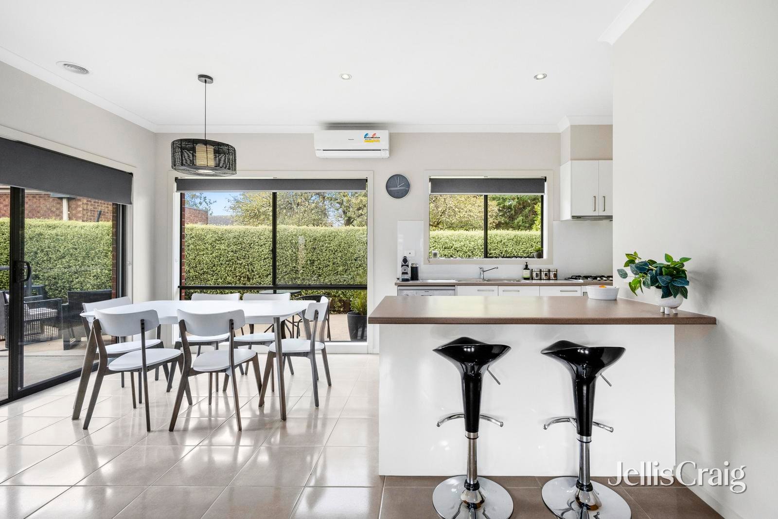 6a Kathy Court, Mooroolbark image 6