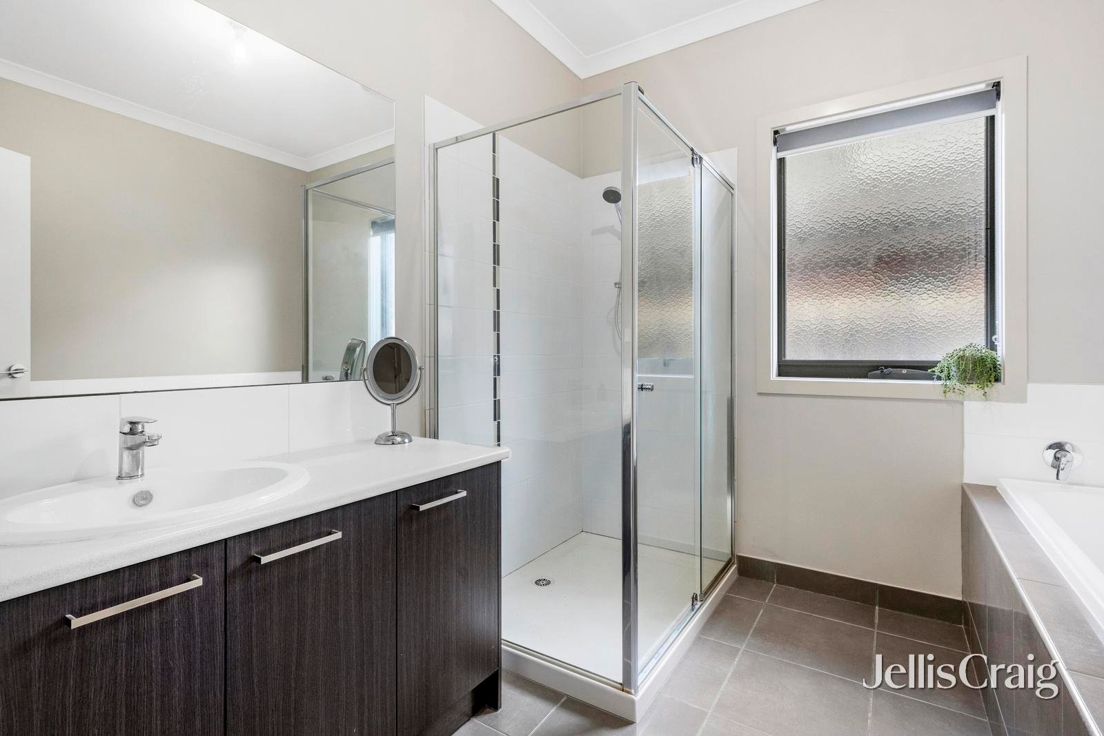 6a Kathy Court, Mooroolbark image 12