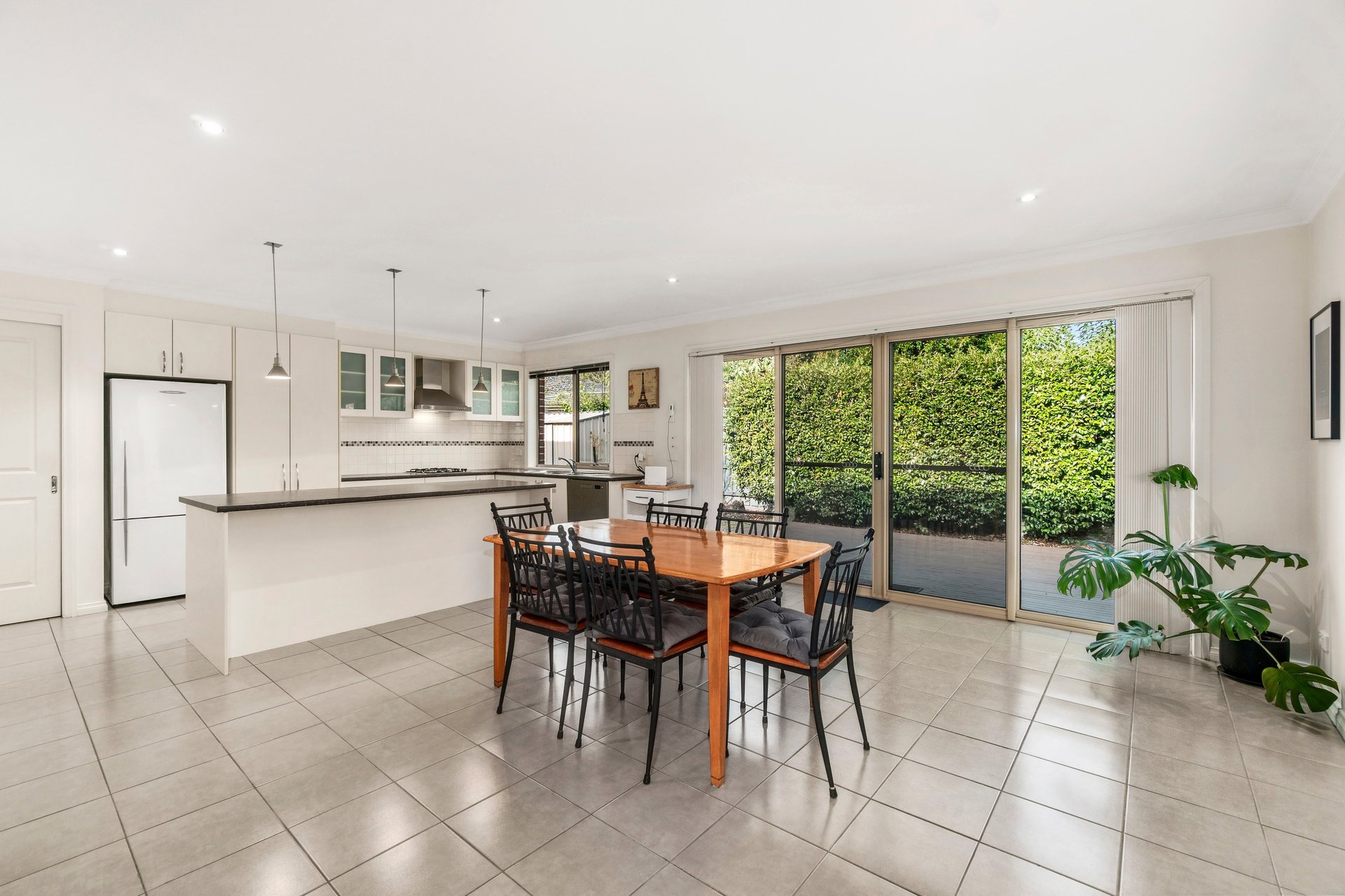6A Nyanda Court, Croydon image 2